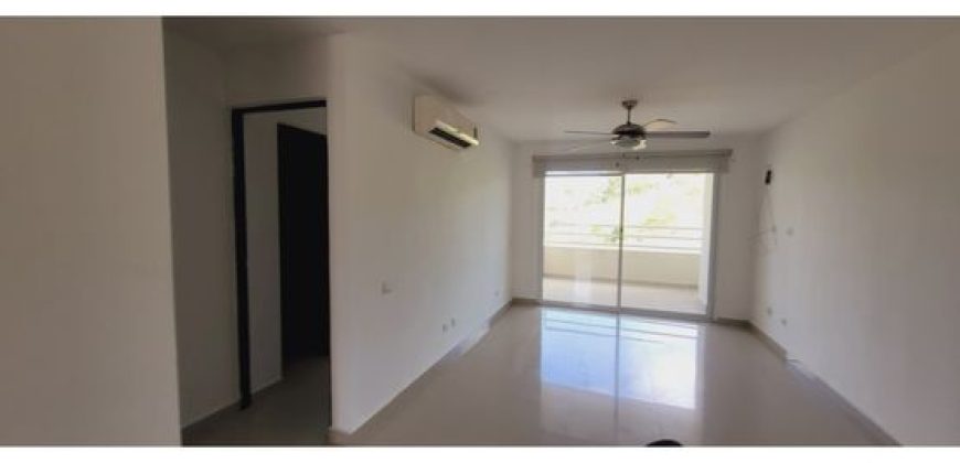 Se alquila de Apartamento en Altamira Gardens
