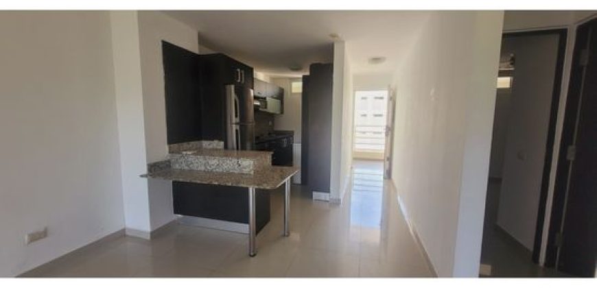 Se alquila de Apartamento en Altamira Gardens