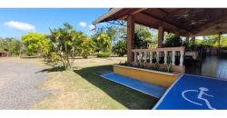 Se vende Edificio para Restaurante en Santa Catalina