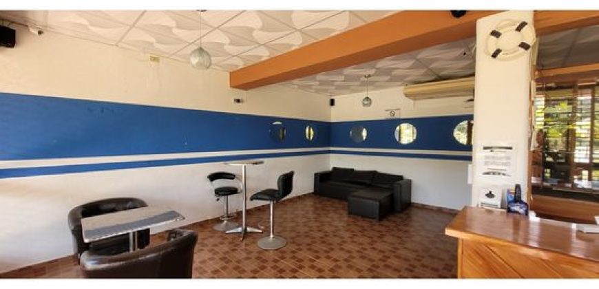Se vende Edificio para Restaurante en Santa Catalina