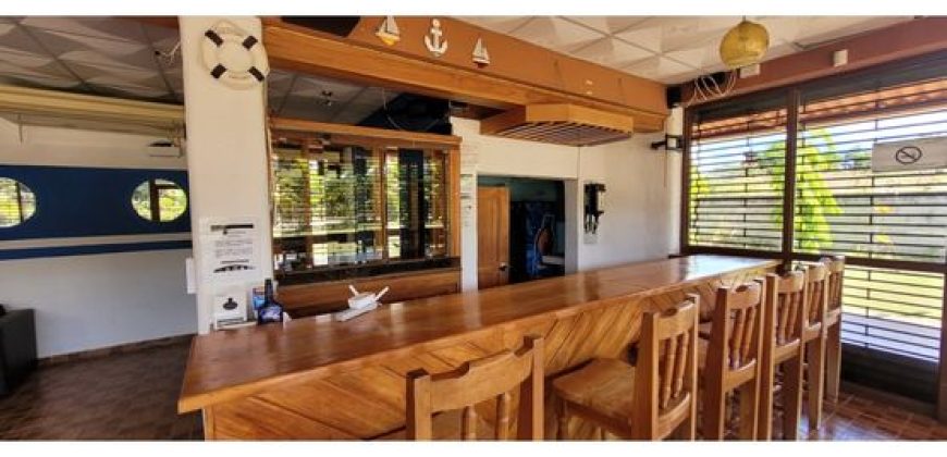 Se vende Edificio para Restaurante en Santa Catalina