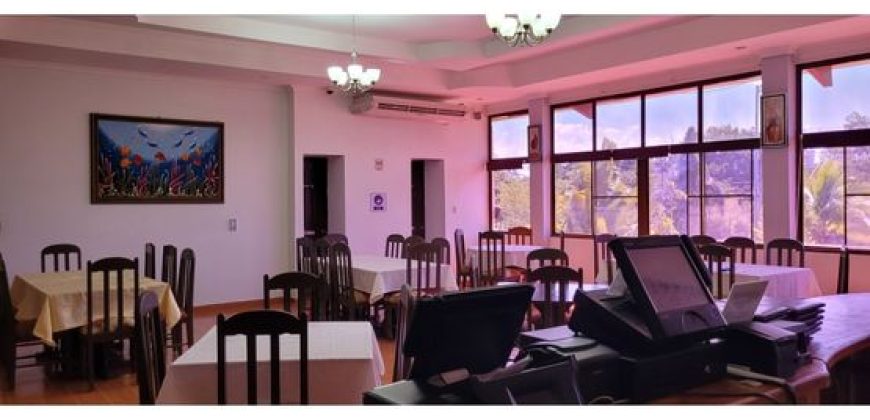 Se vende Edificio para Restaurante en Santa Catalina