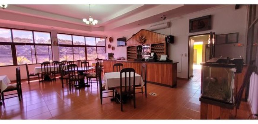 Se vende Edificio para Restaurante en Santa Catalina