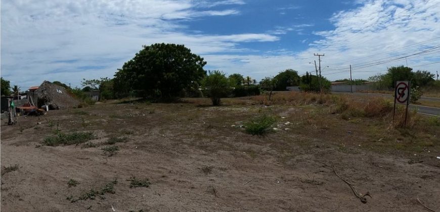 vendo Terreno de Playa en Punta Chame Sobre avenida principal Remate