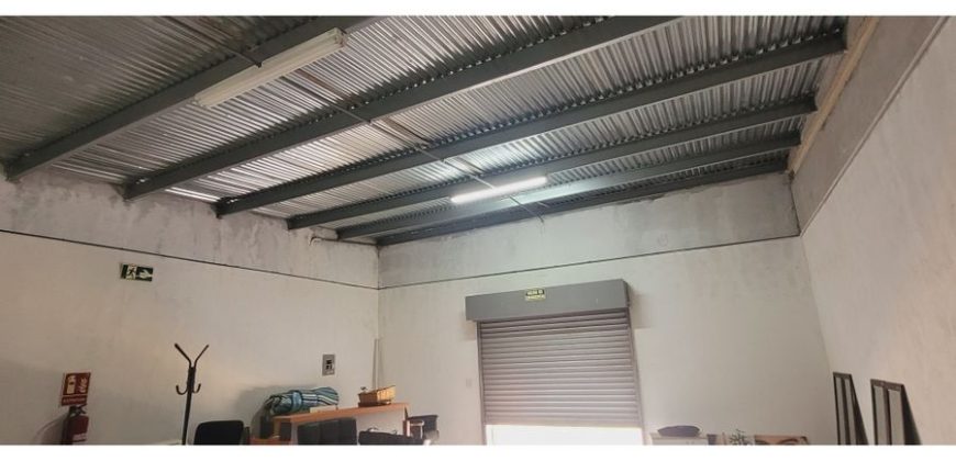 Venta de Locales con terreno construcción de 1600mtrs