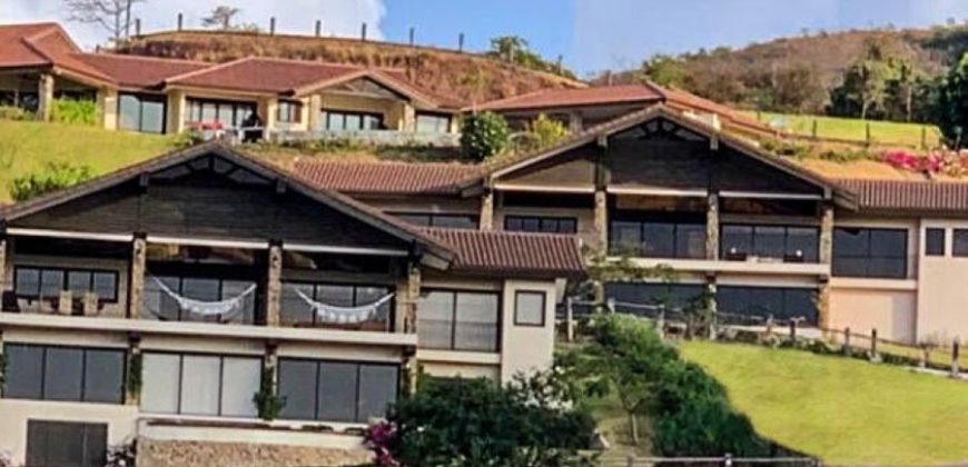 Venta de Finca en Rancho Santa Fe con garita de seguridad