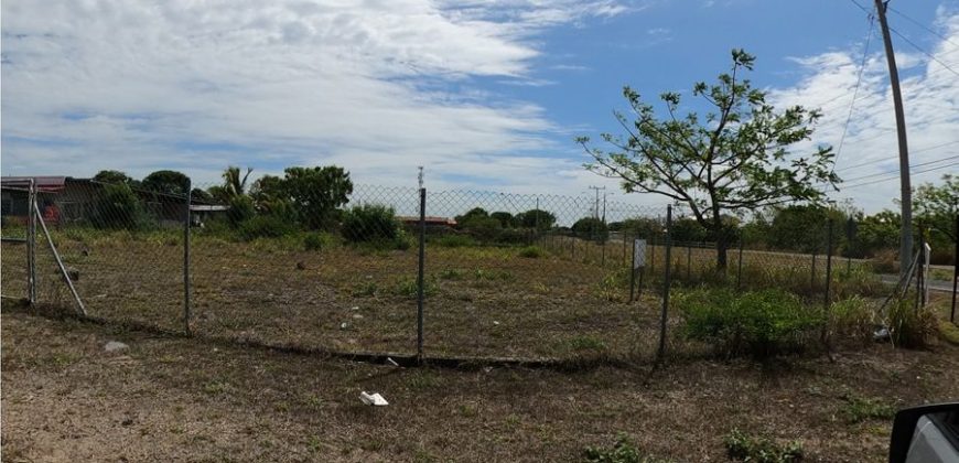 vendo Terreno de Playa en Punta Chame Sobre avenida principal Remate