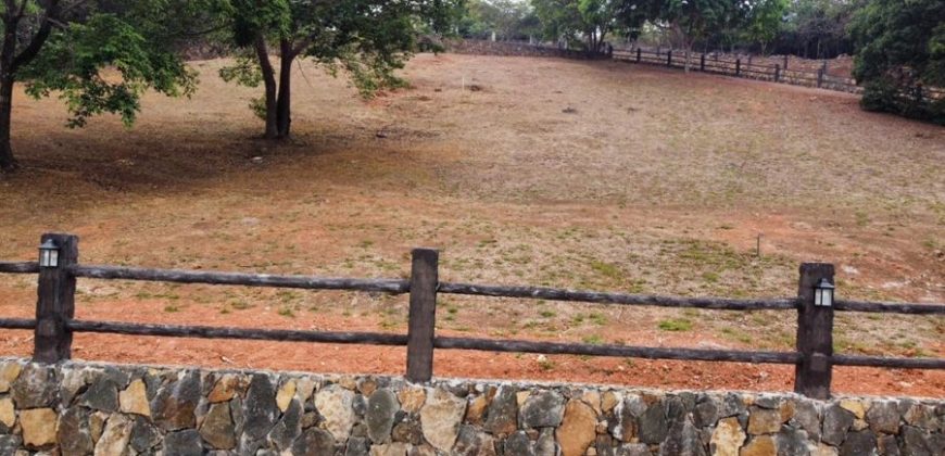 Venta de Finca en Rancho Santa Fe con garita de seguridad