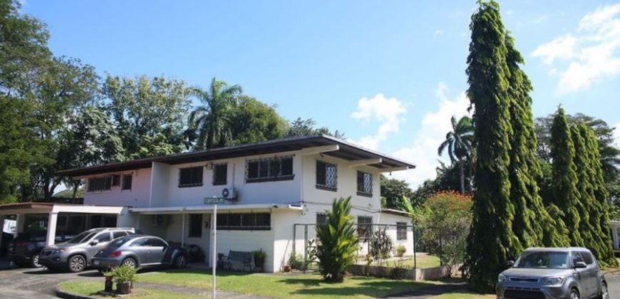 Casa para alquiler en Ancon 4 habitaciones con Jardin amplio
