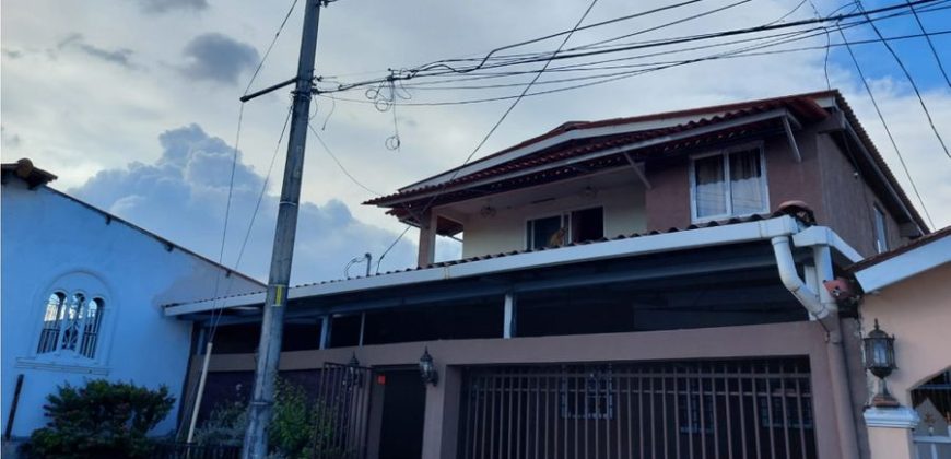 Casa para venta en Bisas del Golf San Antonio