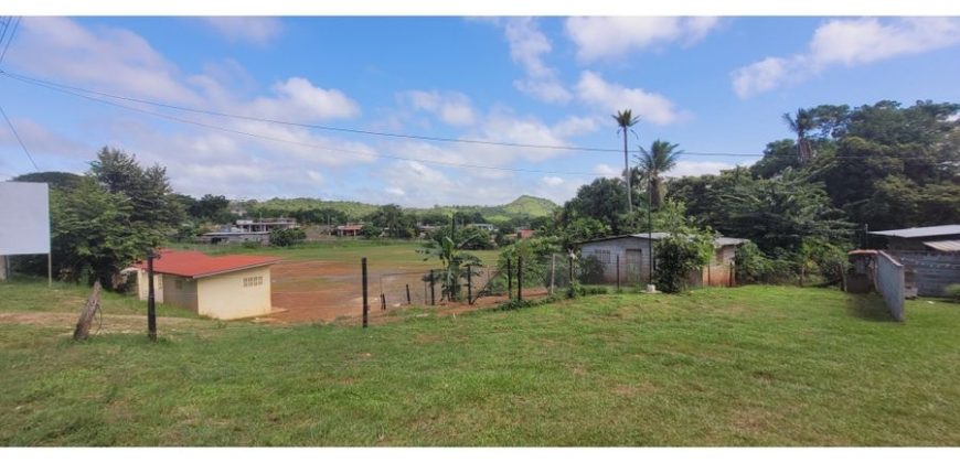 Venta de Locales con terreno construcción de 1600mtrs
