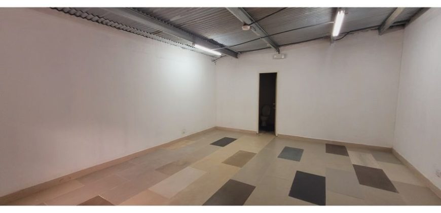 Venta de Terreno con Nave industrial y locales 1600mtrs