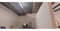 Venta de Terreno con Nave industrial y locales 1600mtrs