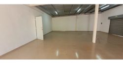 Venta de Terreno con Nave industrial y locales 1600mtrs