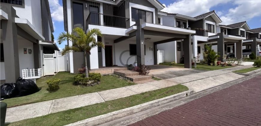 Casa para alquiler en Panama Norte