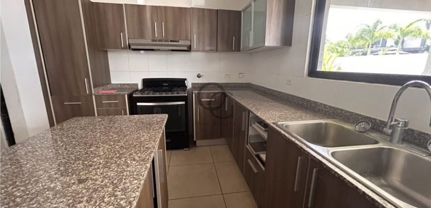 Casa para alquiler en Panama Norte